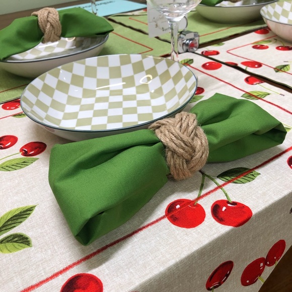 PLACEMATS - Picture 9 of 16